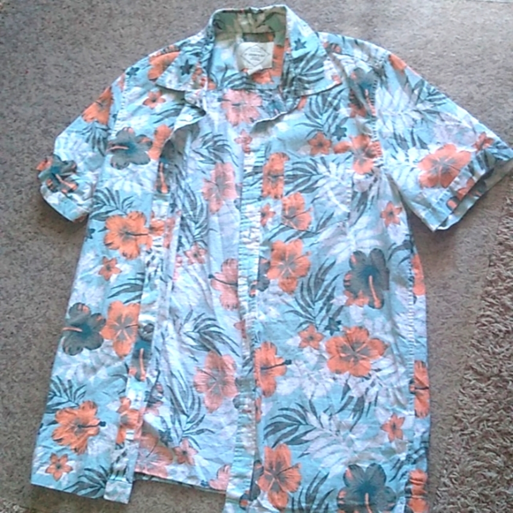 St. John's Bay Hawaiian Shirt